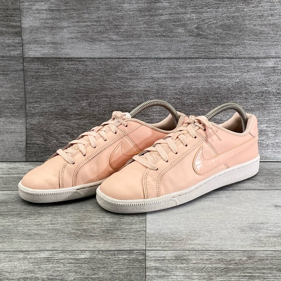 Nike Court Royale Coral Pink Womens 8 Tennis Shoes Preowned 749867-604 Leather - Picture 1 of 14